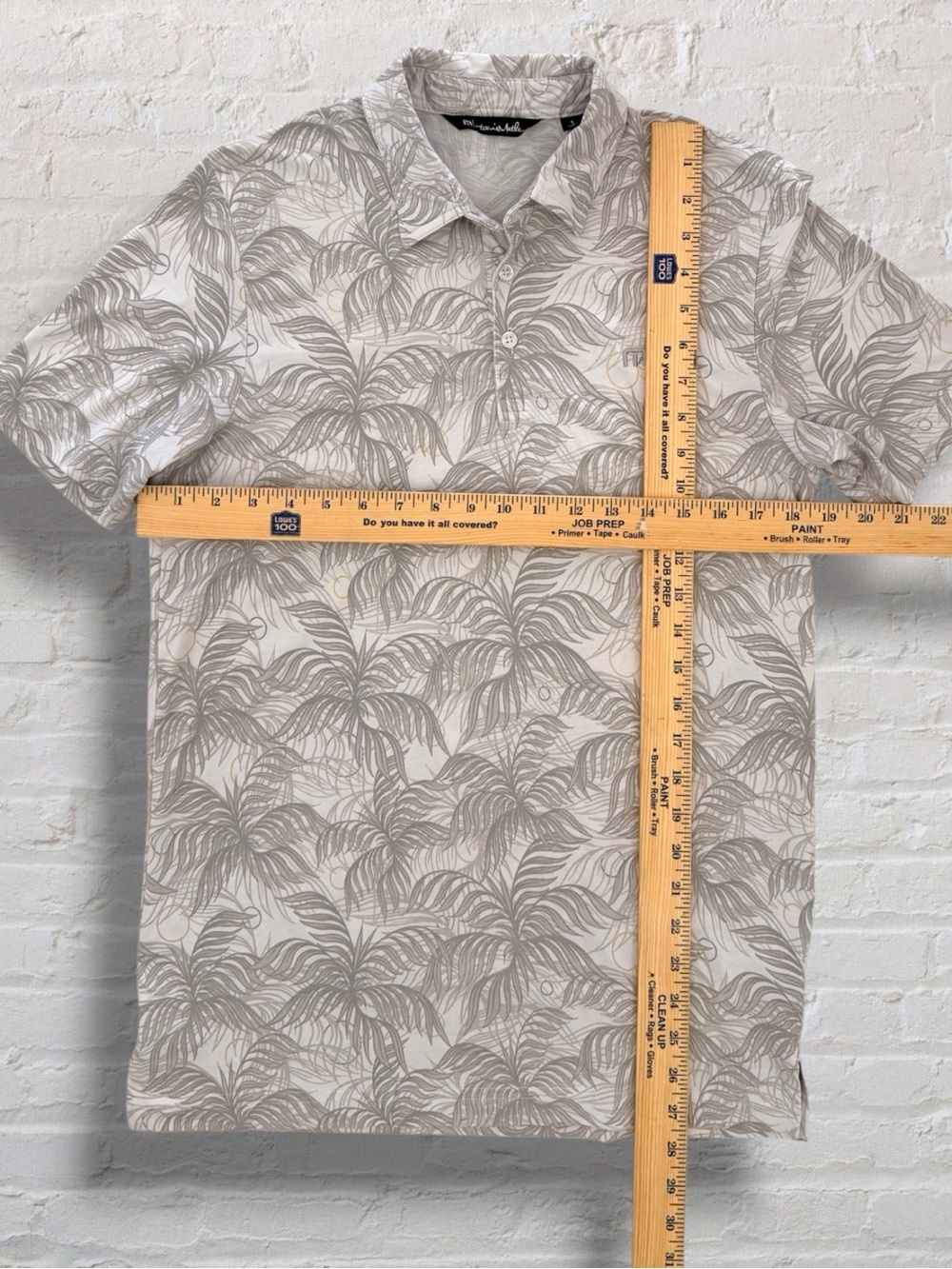 TravisMathew We Like to Paddy Polo Men’s S Gray Tropical Leaf Golf Stretch - Picture 9 of 9